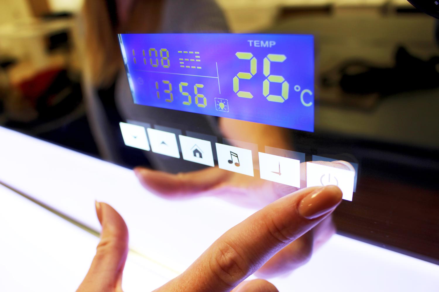 Smart Home LED Spiegel 90x60 cm mit Touch Bedienung